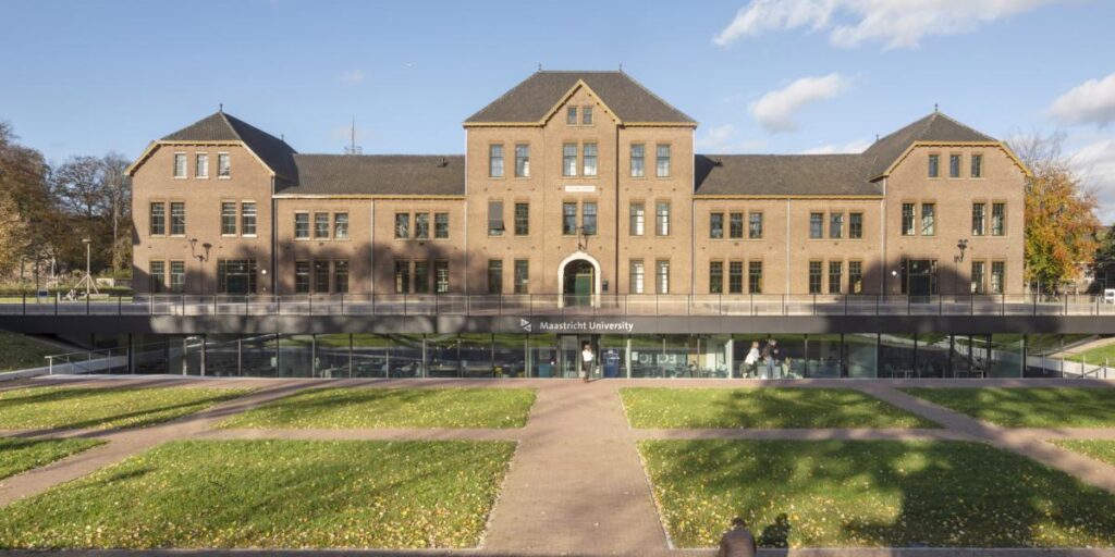 Maastricht University | EDUTERRA