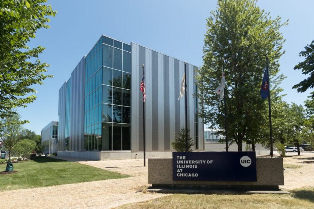 University of Illinois at Chicago | EDUTERRA