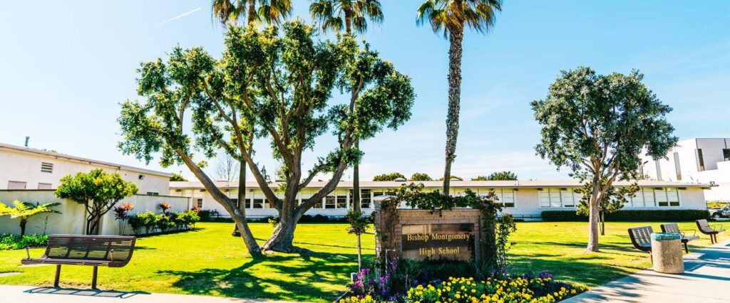 Bishop Montgomery High School | Школа Бішопа Монтгомері